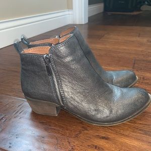 Lucky brand bootie